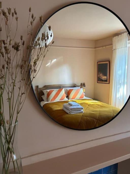 The Courtyard - Garden Flat Near Seafront Apartment *