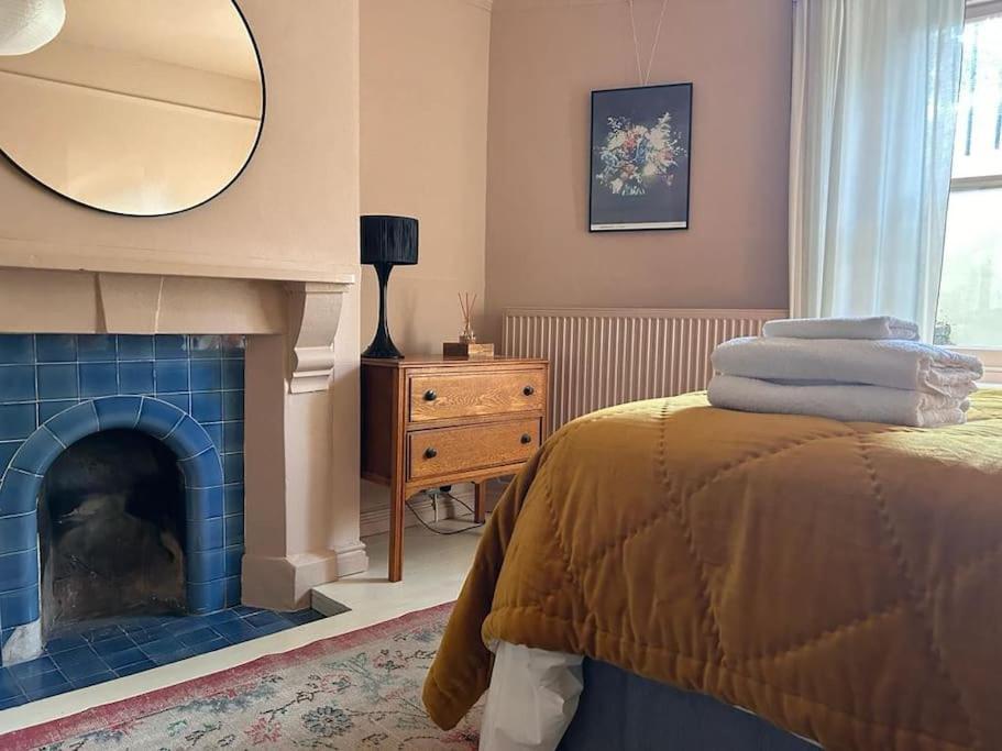 The Courtyard - Garden Flat Near Seafront Brighton