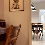 The Courtyard - Garden Flat Near Brighton Seafront