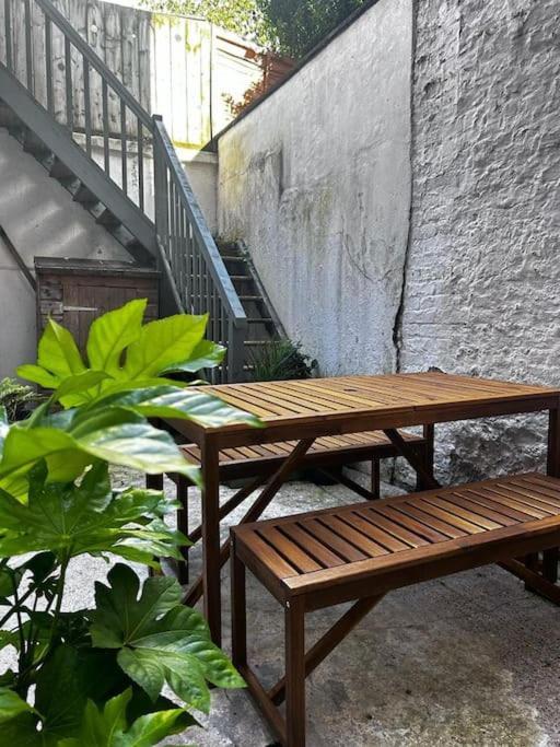 The Courtyard - Garden Flat Near Seafront Hove